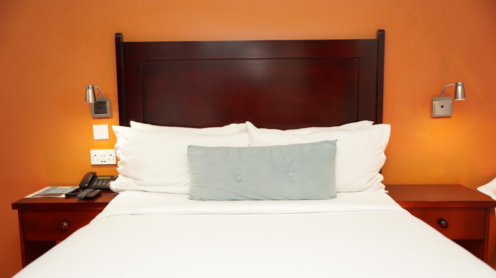standard-room-gaborone-02.jpg
