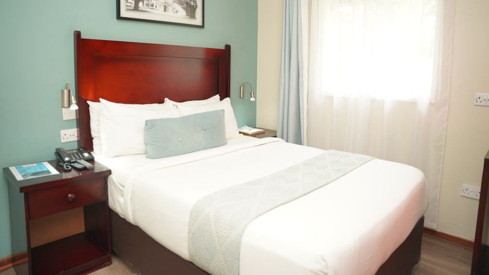 executive-room-gaborone-04.jpg
