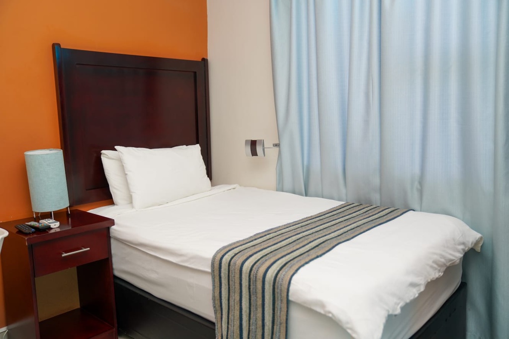single-bed-sebina-01.jpg